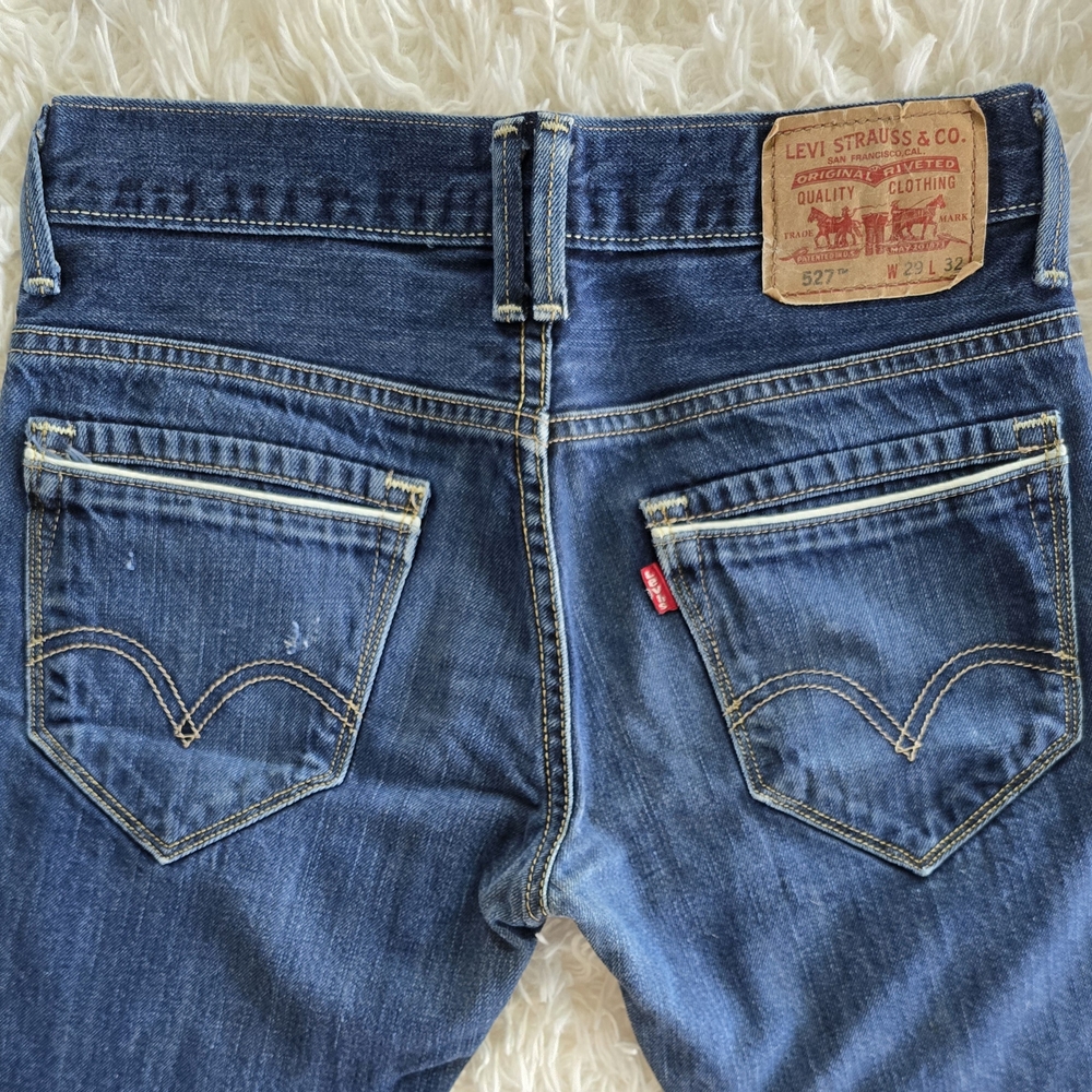 Levi's Classic 527 Bootcut Men's Jeans Medium Wash 29 X 32 Unique Back Pockets!